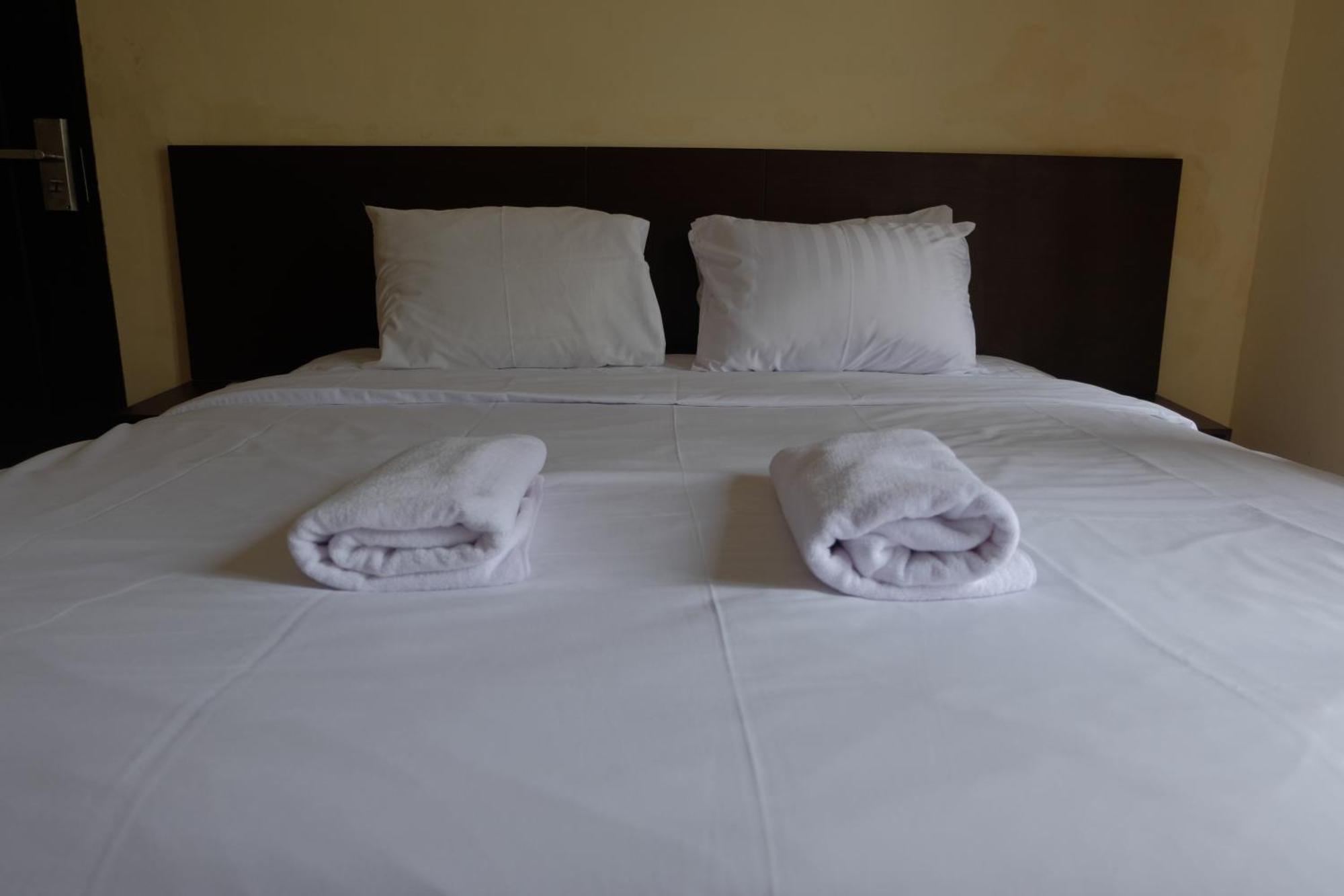 De Nusantara Hotel Syariah Medan Bagian luar foto
